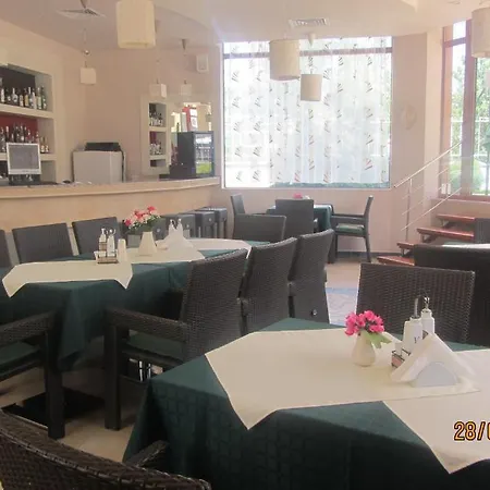 Pirop City Aparthotel Sunny Beach