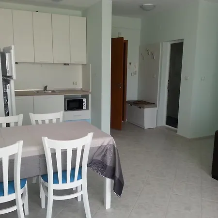 Aparthotel Pirop City